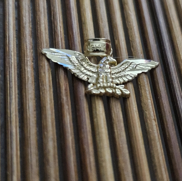 14k Eagle Yellow Gold Pendant - Picture 5 of 7